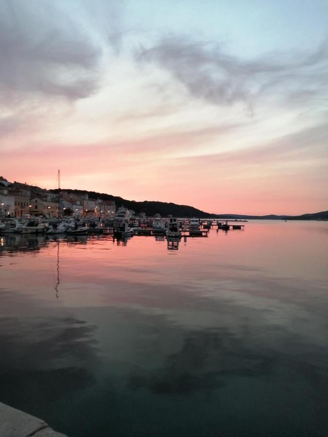 Apartment Rojal Mali Lošinj Exterior foto